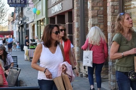Milford Sidewalk Sales 1